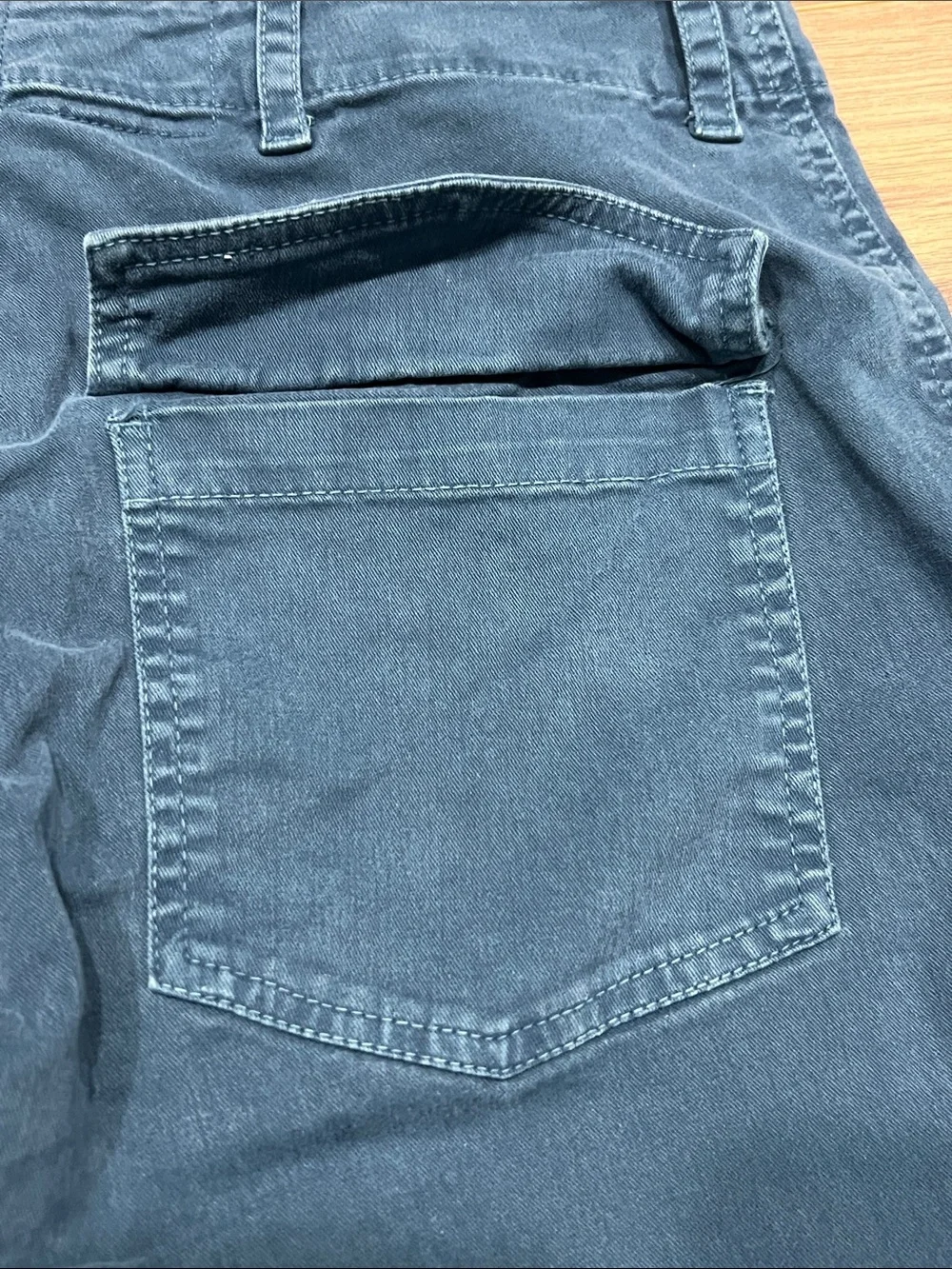 Nili Lotan Jogger Cropped Military Pants in Washed Blue Size 4